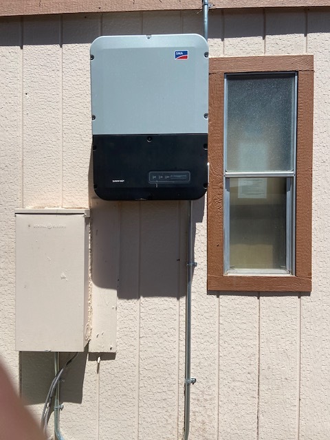 SOLAR and brand new ac 14 sears - 4182 Queen Isabel Ct