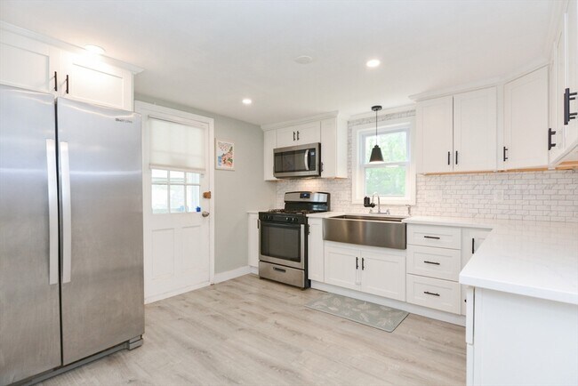 Foto del edificio - 8 Roberts Rd