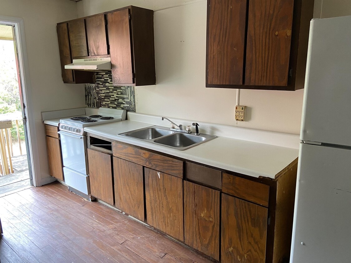 Foto principal - 404 E Brookwood Dr