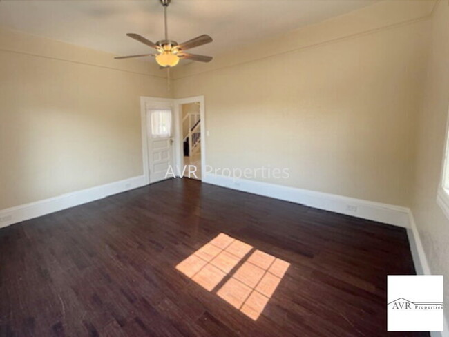 Foto del edificio - Fantastic southside downtown Victorian hom...