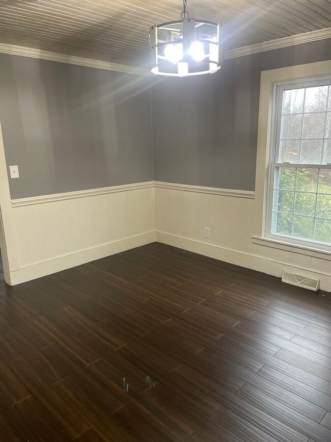 Photo - 2812 Kecoughtan Rd House