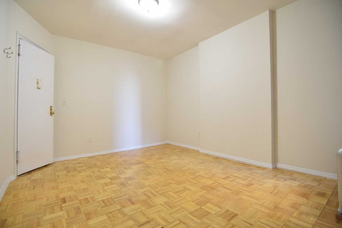 Foto principal - 138 W 133rd St