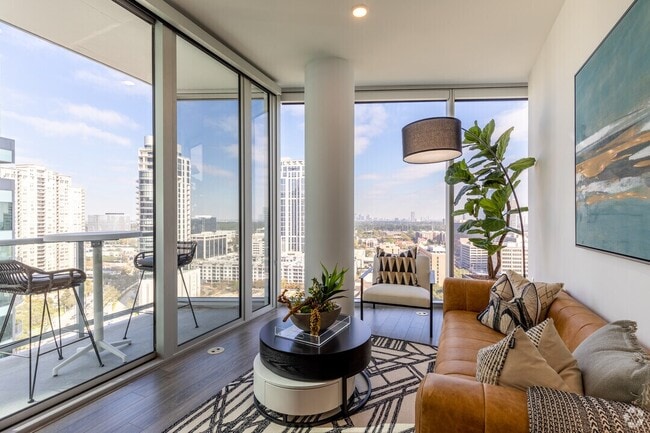 Building Photo - Uptown Living Just Got Better – 8 Weeks FREE!