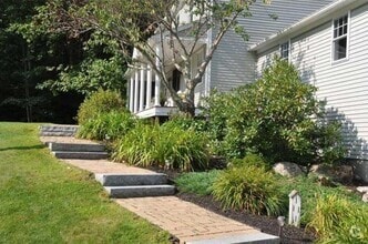 9 Susan Ln