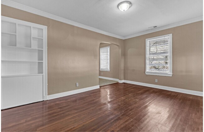 Foto del edificio - 3067 Pershing Ave