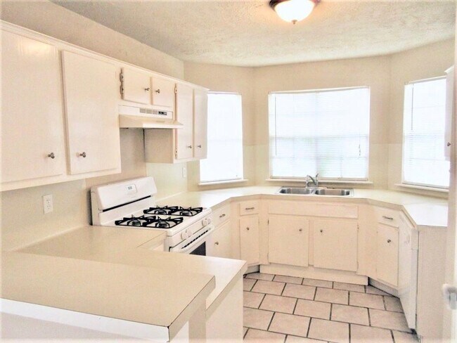 Foto del edificio - 11047 Grassyglen Dr