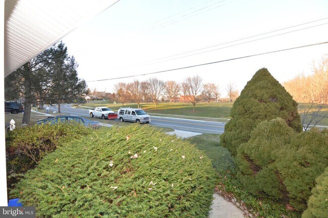 Building Photo - 14520 Bauer Dr