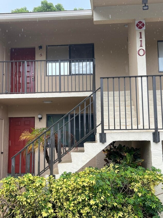 110 SE 7th St Unit 905, Deerfield Beach, FL 33441 Condo for Rent in