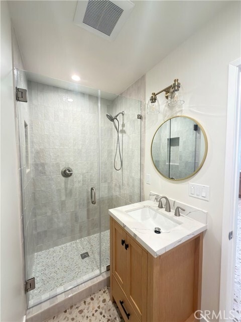 Building Photo - 337 E Everett Pl