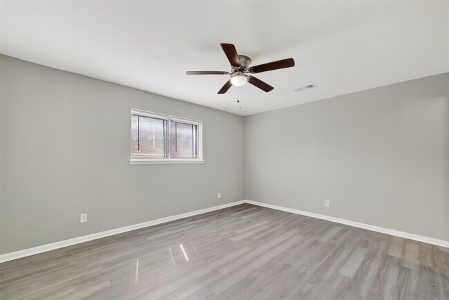 Foto del edificio - 17106 Sunshine St