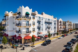 Building Photo - The Flats At Avalon Park