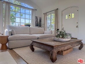 Building Photo - 316 S Wetherly Dr