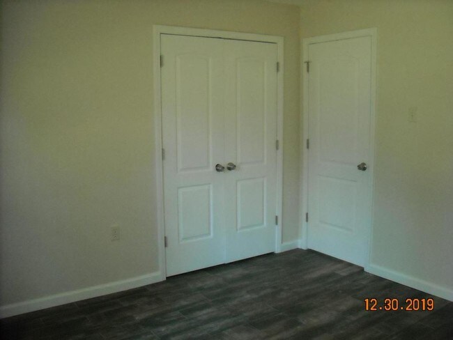 Foto del edificio - 8055 Rosewood St