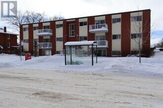 Building Photo - 357 Connaught St