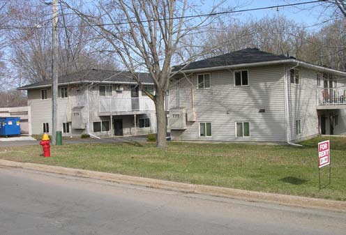 Building Photo - Skyline Apartments