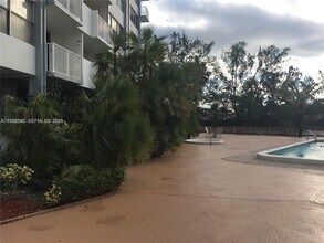 Building Photo - 1200 NE Miami Gardens Dr