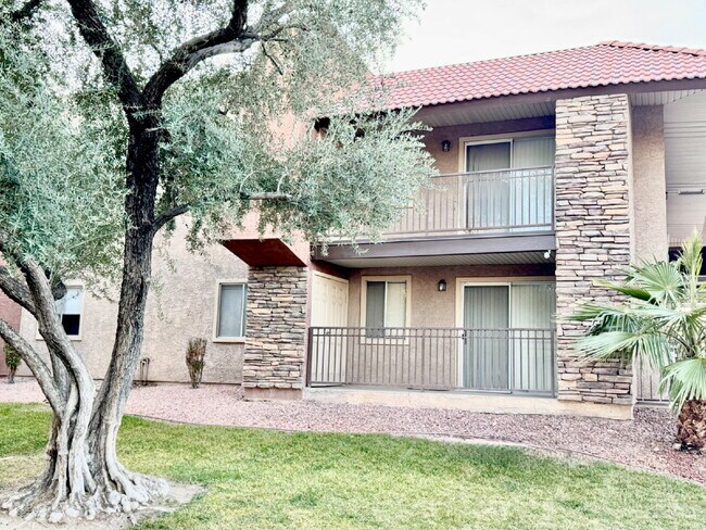 Foto del edificio - Las Vegas Guard-Gated Condo for Rent | Bella Vita Community | 1 Bedroom Upstairs Unit