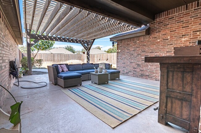 Foto del edificio - 5914 Llano Ct