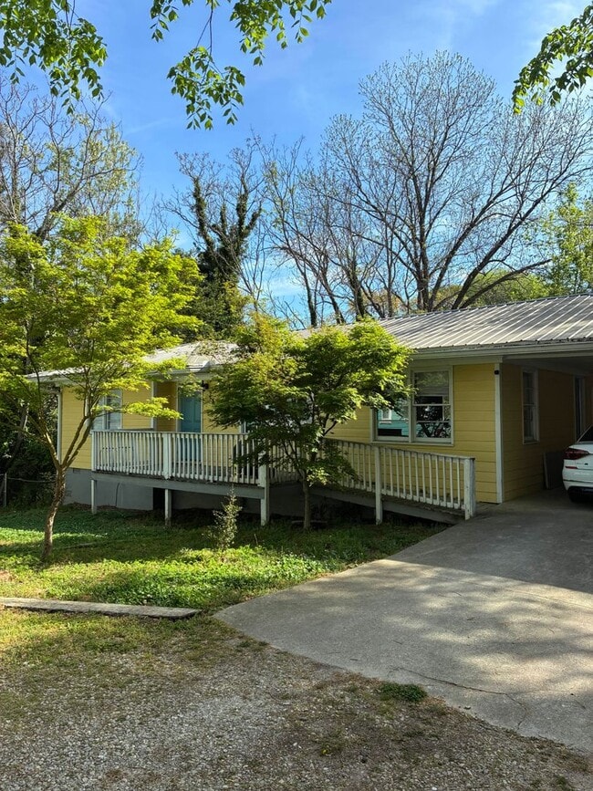 Photo - 3 bedroom 2 bathroom near St. Mary's Hospital House