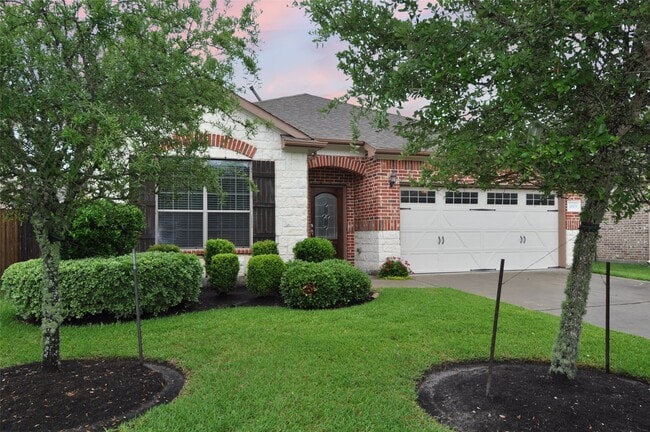 Building Photo - 20179 Royal Orchard Dr