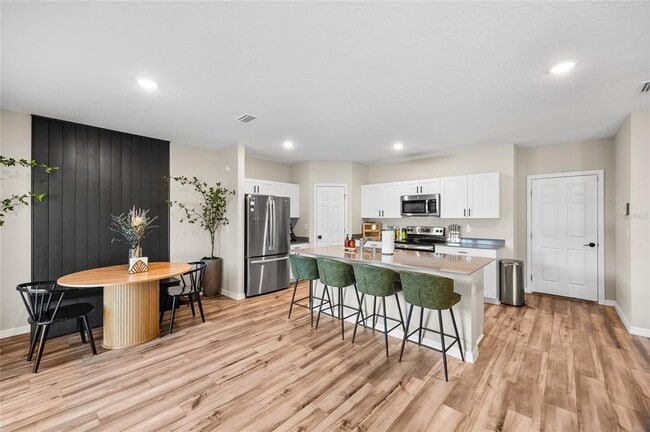 Building Photo - 7798 Peace Lily Ave