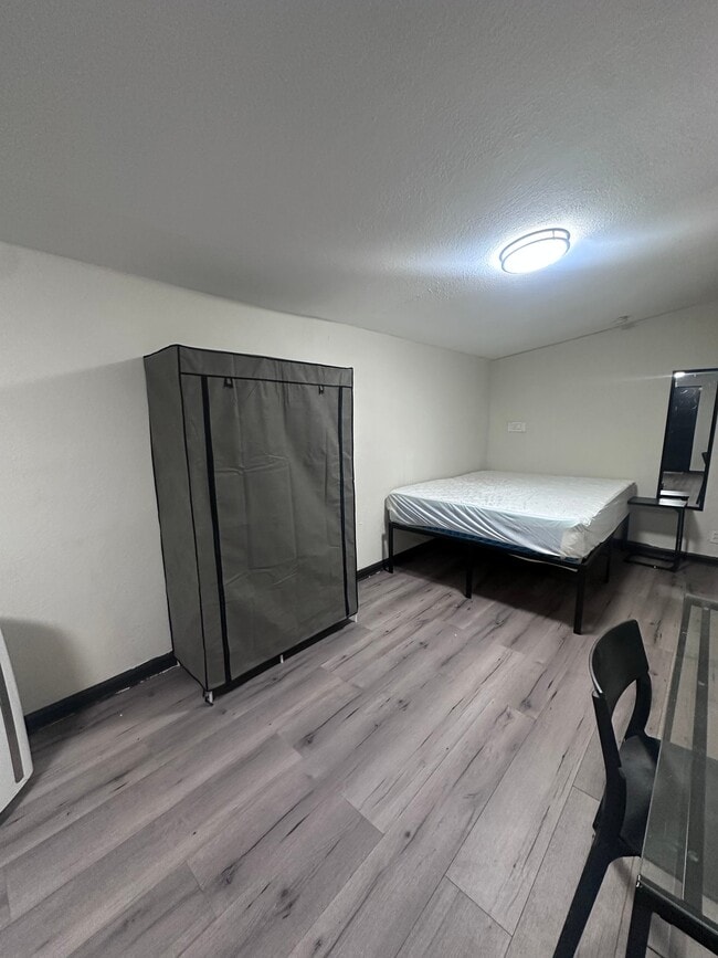 Building Photo - 8328 Cristobal Cir