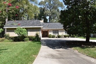 Building Photo - 3214 Wedgewood Cir
