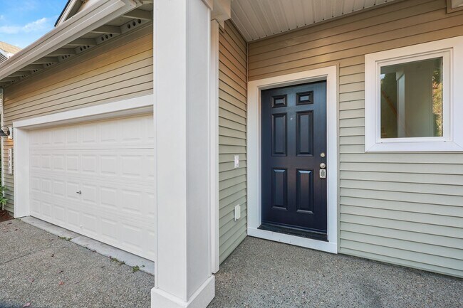 Foto del edificio - Like-New Tumwater Hill Home with A/C - 3 beds, 2.5 baths