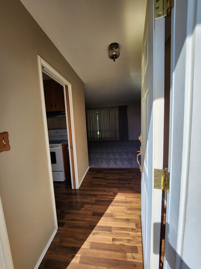 Foto del edificio - 2205 Monticello Ave