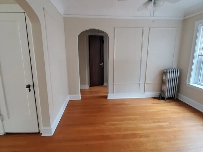 Foto del edificio - 1914 W Morse Ave