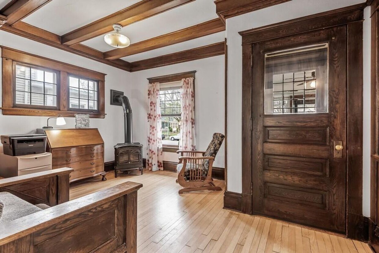 Primary Photo - June 2025 ~ Cute 4 bedroom house. Spacious...