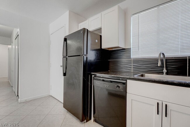 Foto del edificio - 5396 S Swenson St