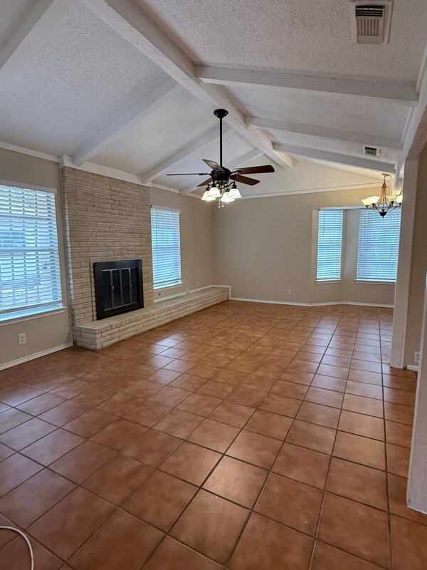 Foto del edificio - 5706 Gomer Pyle Dr