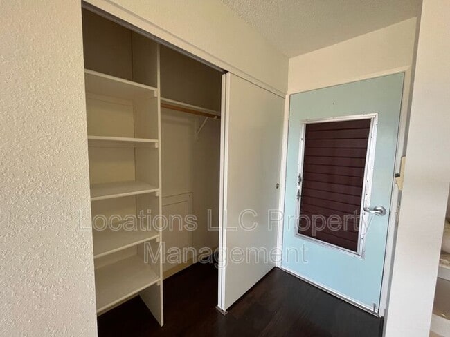Building Photo - 95-1050-1050 Makaikai St
