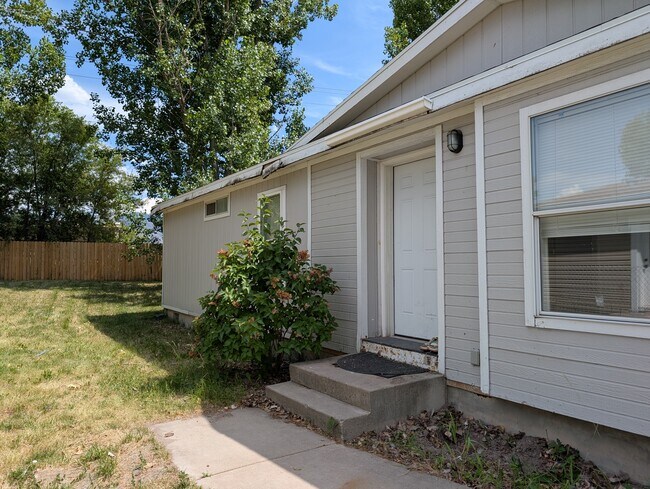 Foto del edificio - 1144 W Aspen Park Cir