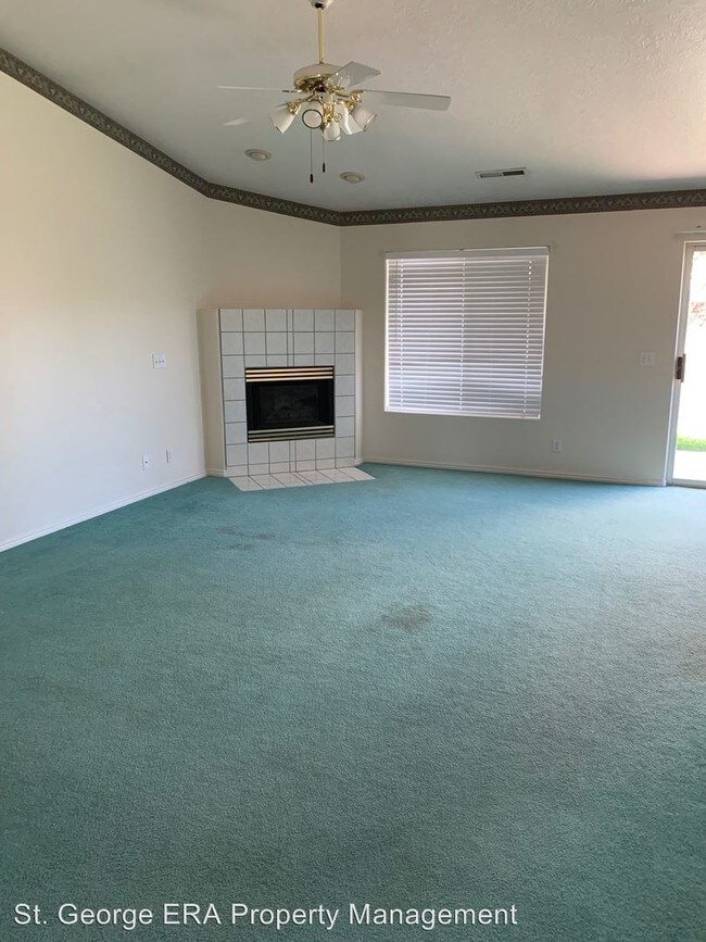 Building Photo - 3 br, 2 bath Apartment - 984 E. 900 S. #37