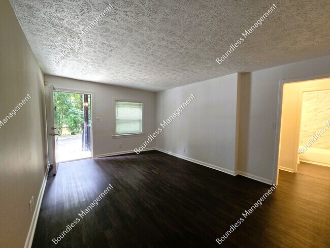 Foto del edificio - 3627 Forrest Park Rd SE