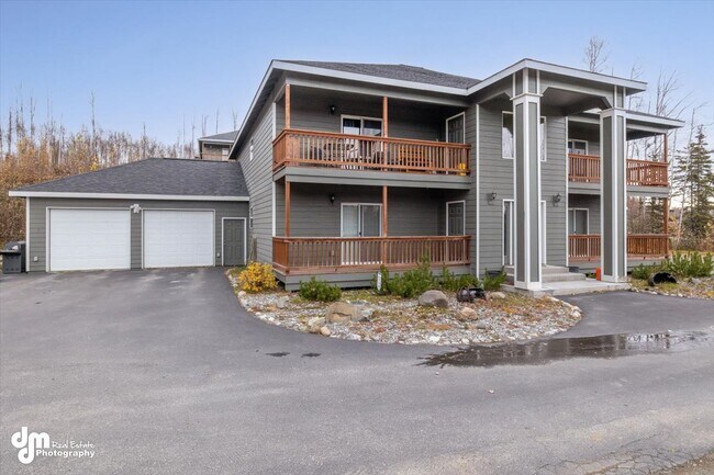 Building Photo - 5020 S Mainsail Ave