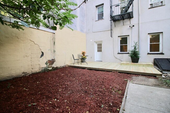 Foto del edificio - 592 Palisade Ave