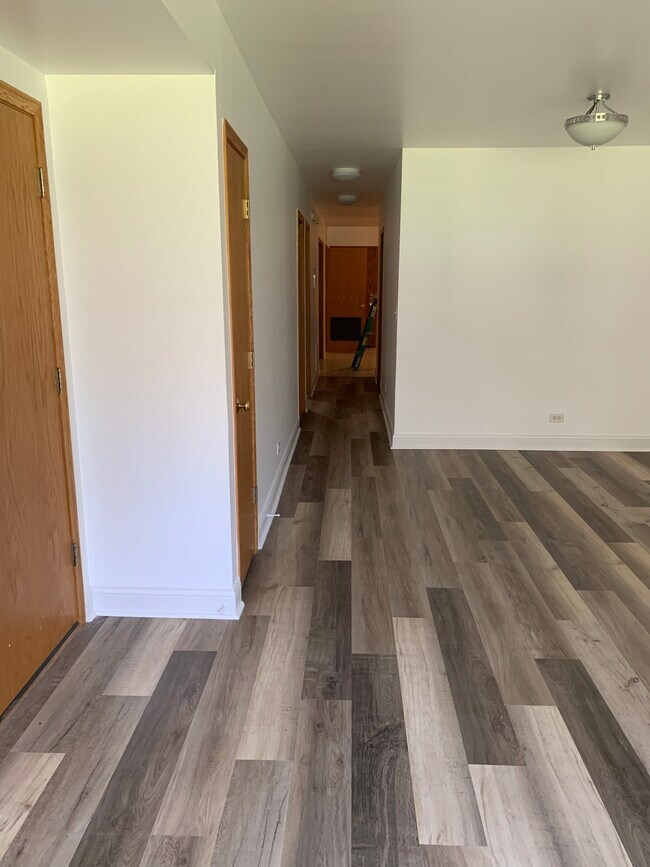 Foto del edificio - 4103 N Dickinson Ave