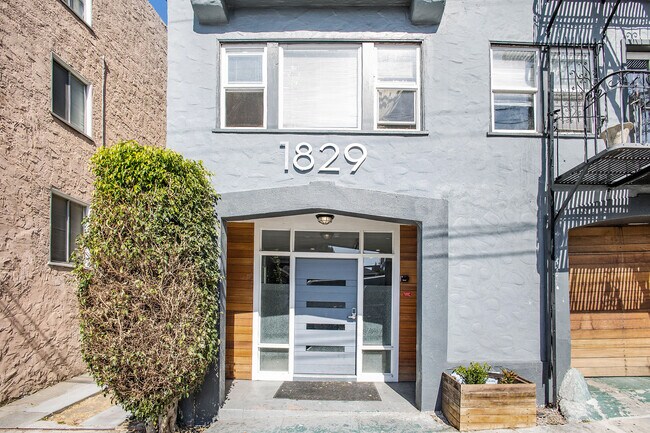 Building Photo - 1829 6th Ave