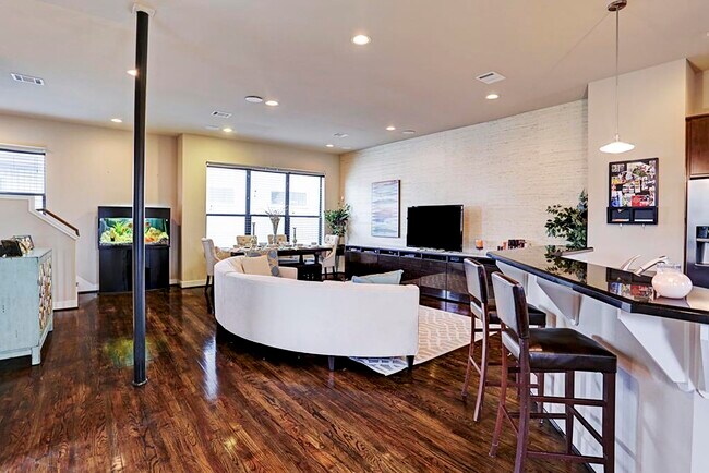 Foto del edificio - 5005 Darling St