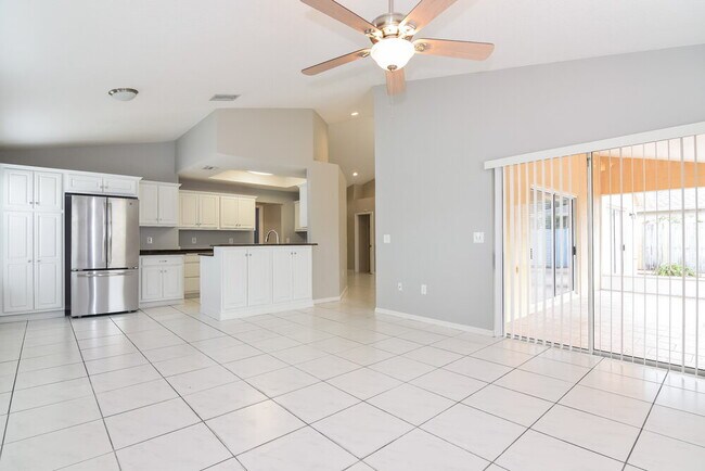 Foto del edificio - 24146 Cross Ln