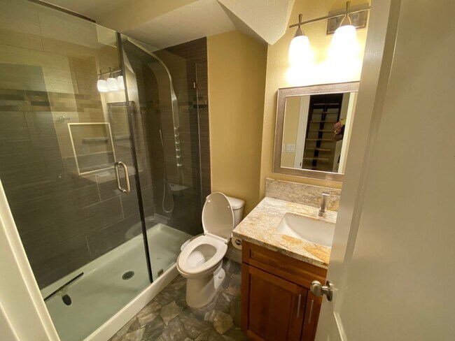 Foto del edificio - Seasonal Furnished Rental
