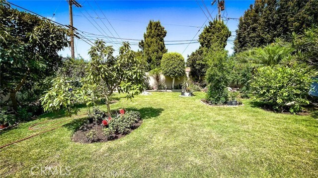 Foto del edificio - 17211 Faysmith Ave