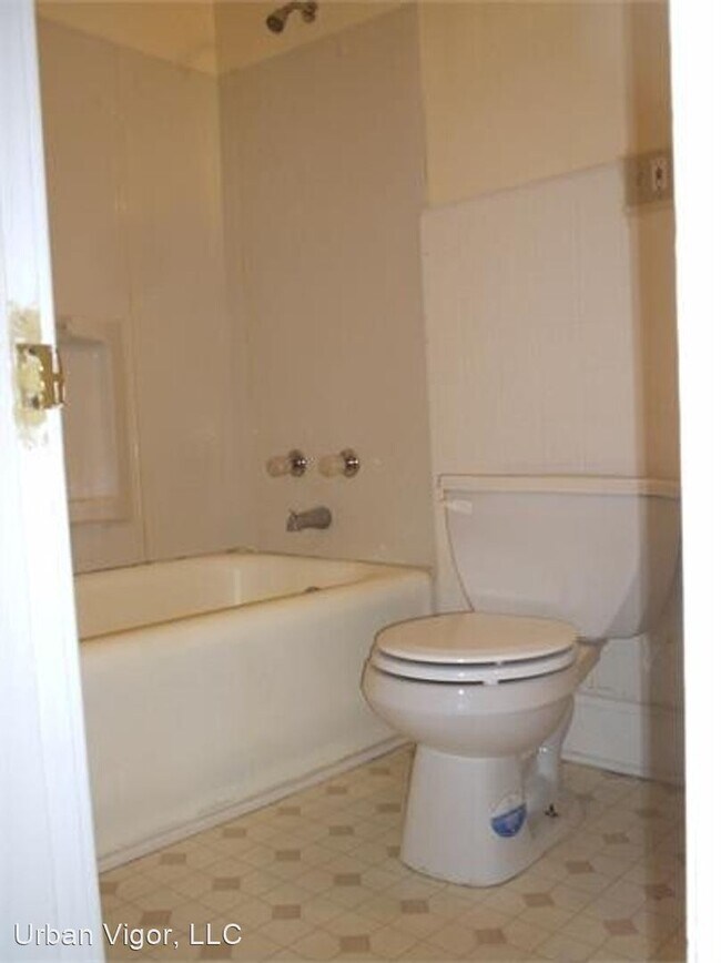 Foto del edificio - 265 Lyndhurst Pl