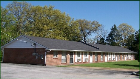 Primary Photo - 1001-1011 Brickyard County Rd
