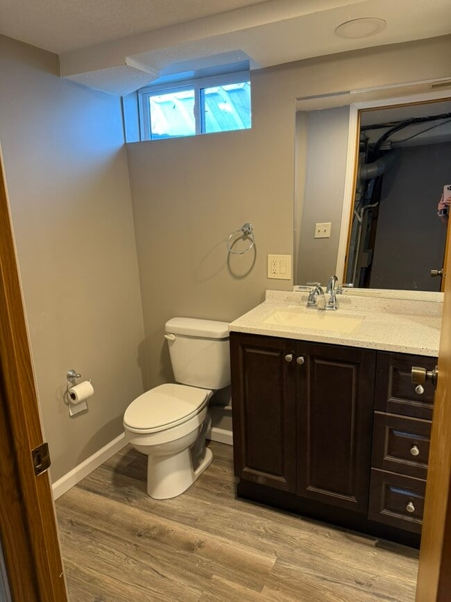 3/4 bath - 1403 Ruby Ave