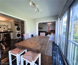 Building Photo - 112 Bobolink Way