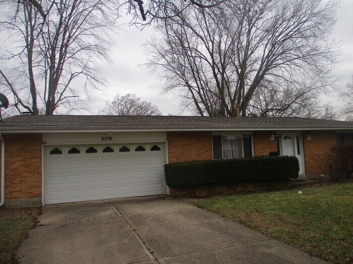3 Bed 1.5 Bath Brick Ranch! House Rental in Dayton, OH